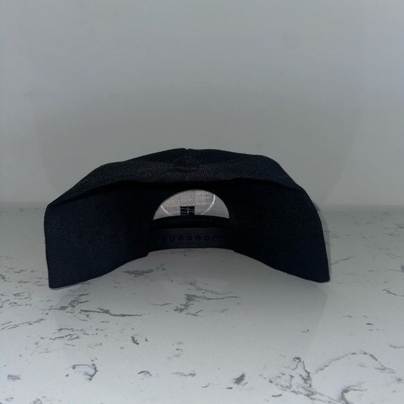 Black SnapBack - Picture 4 of 4